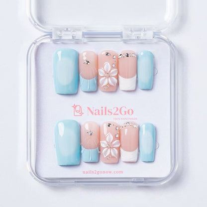 Cloud Gradient Rhinestone Nails